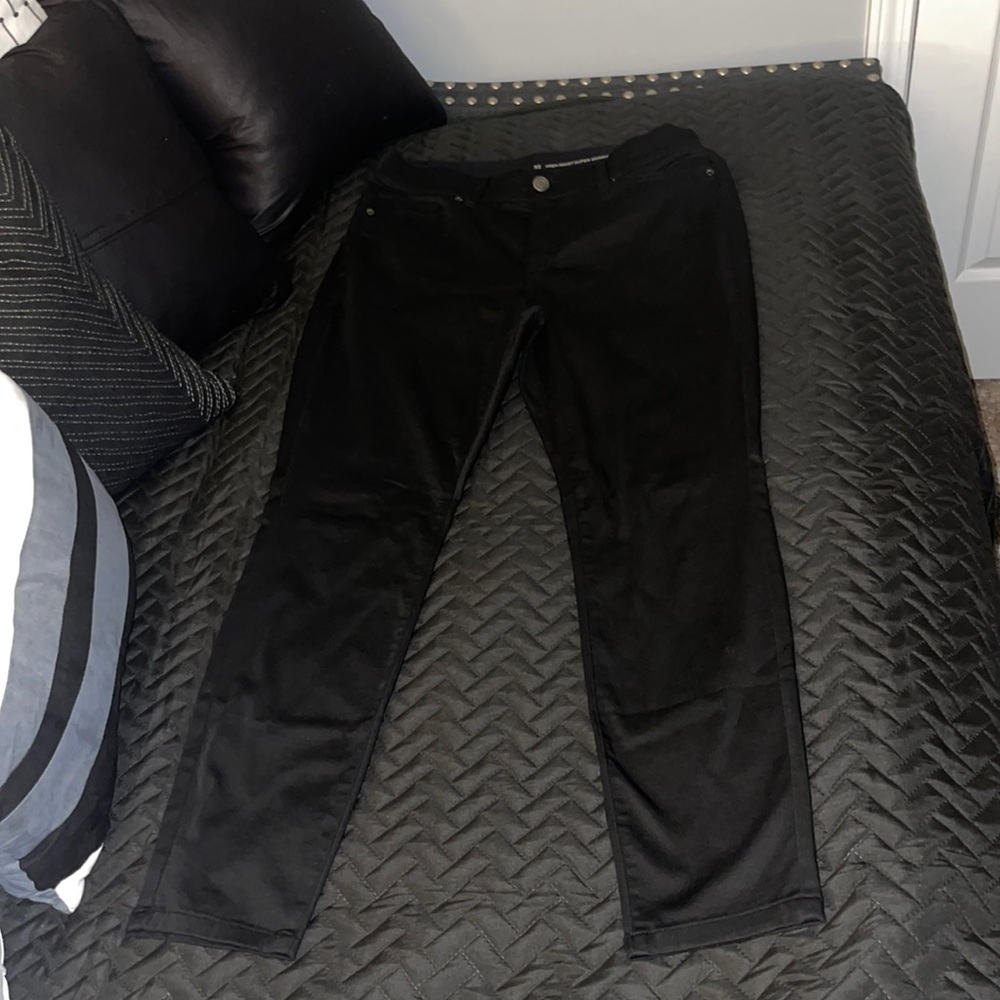NY&CO Black Skinny Jeans